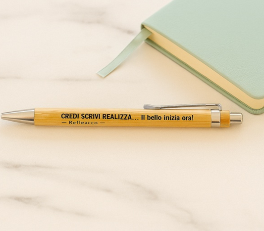 Penna in bambù con incisione motivazionale